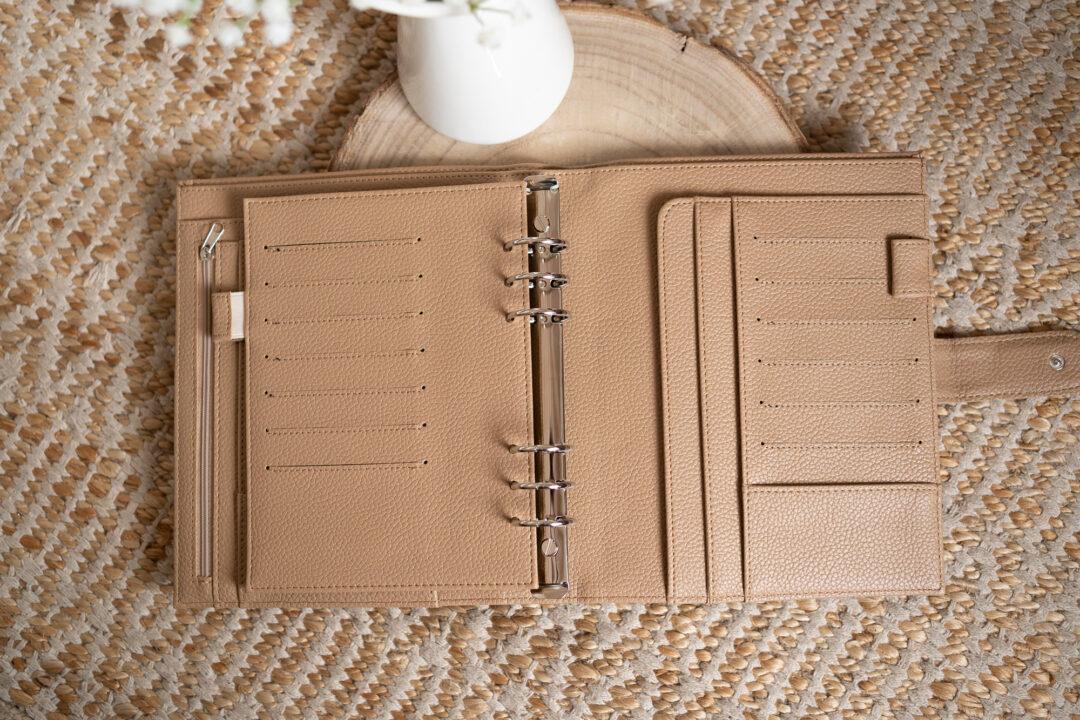 glanzart_budgeting_cashstuffing_umschlagmethode_binder_planner_budgetbinder_budgetplanner_budget binder_budget planner_bullet_journal_journaling_bullet journal planner_ringbuch_a5_braun_hellbraun-5